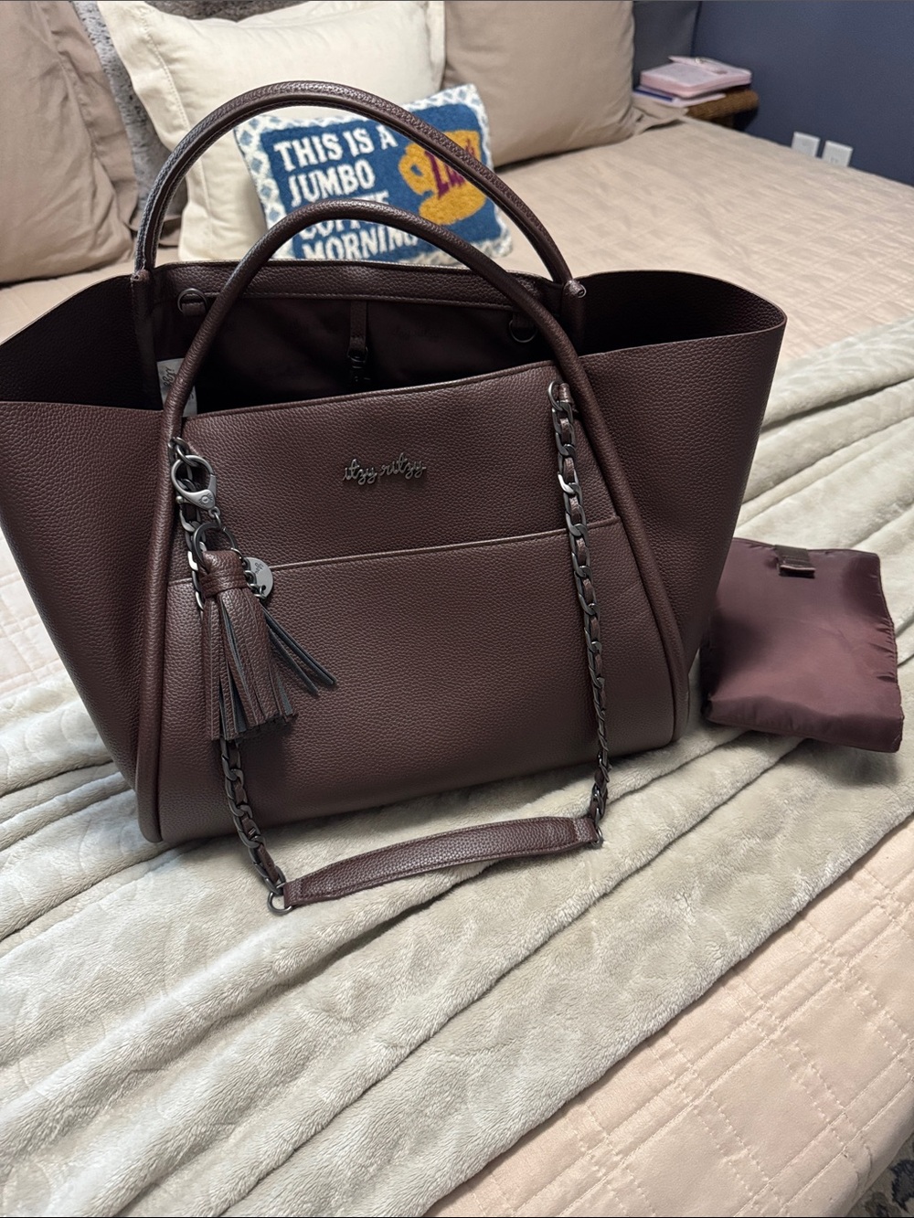 Itzy Ritzy Boss Tote Espresso